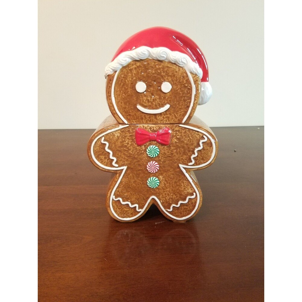 Homeworx by Slatin Co. Gingerbread Man Figurine Scented Candle Peach Gingerbread